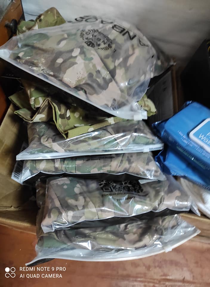 Our volunteers received packages and will distribute them to our defenders.